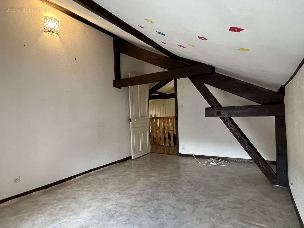 Maison à RETOURNAC