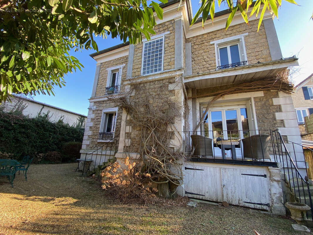 Maison à L&#039;ISLE-ADAM