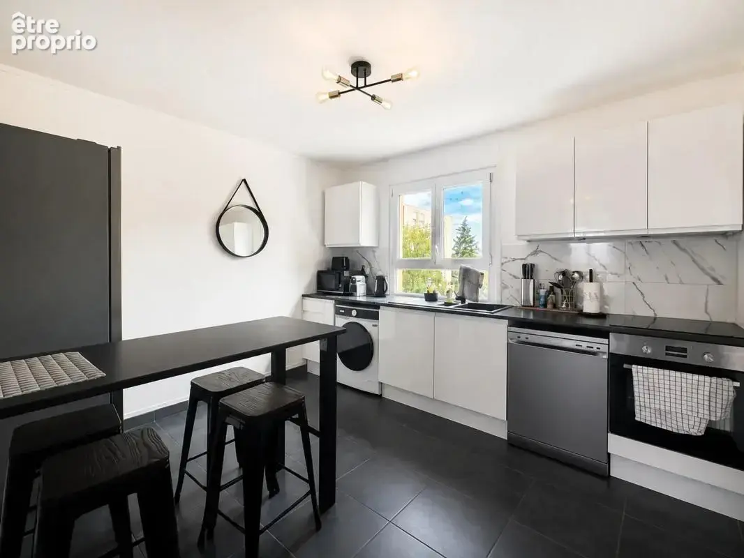 Appartement de 5 pièces de 102 m² au Mans - photo 5