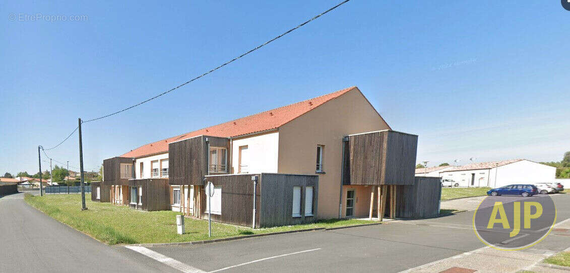 Appartement à PONS