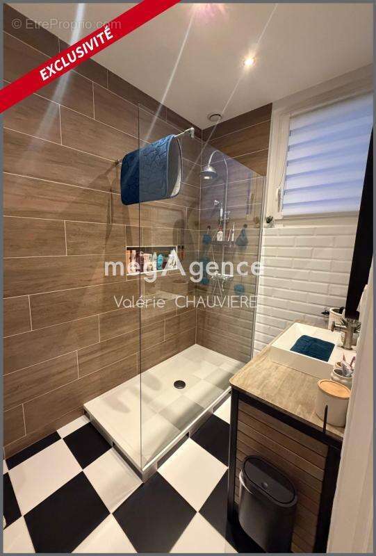 Maison à PONT-L'ABBE-D'ARNOULT