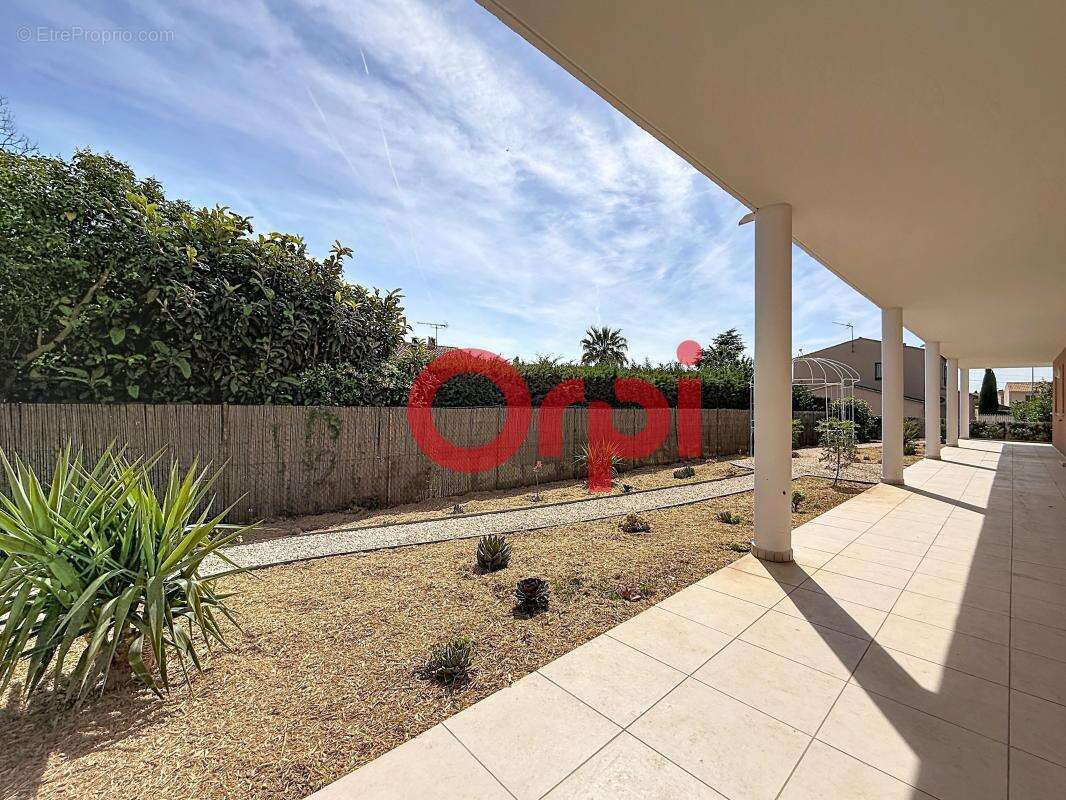 Appartement à SANARY-SUR-MER