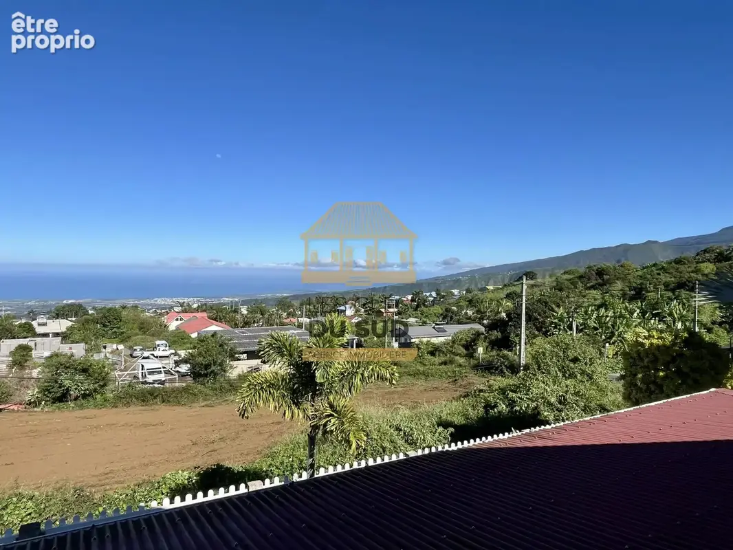 Villa familiale T5/6 spacieuse avec grand jardin plat et vue dégagée au Tampon – Pont d’Yves 97430 - photo 10