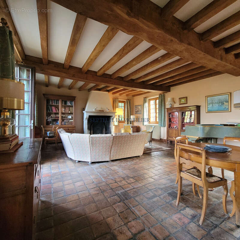 Maison à THOIRY