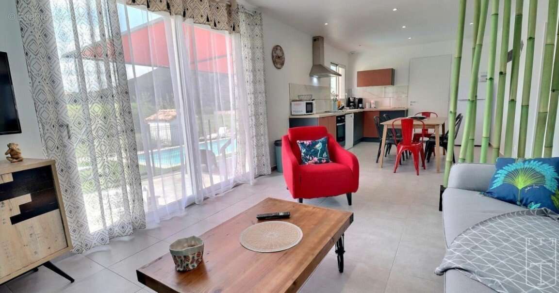 Maison à VALLON-PONT-D&#039;ARC