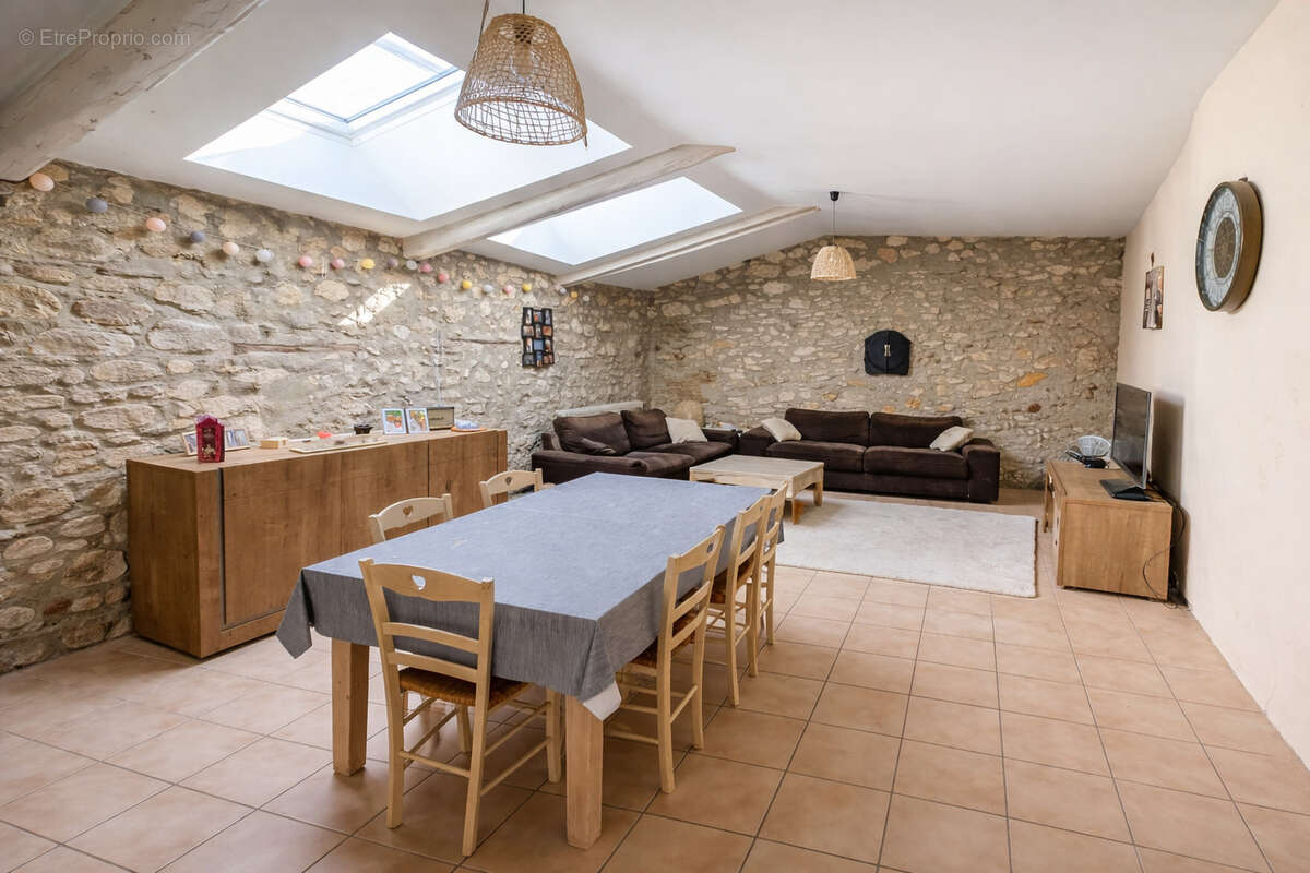 Maison à PIERRELATTE