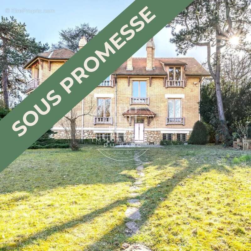 Maison à LE VESINET