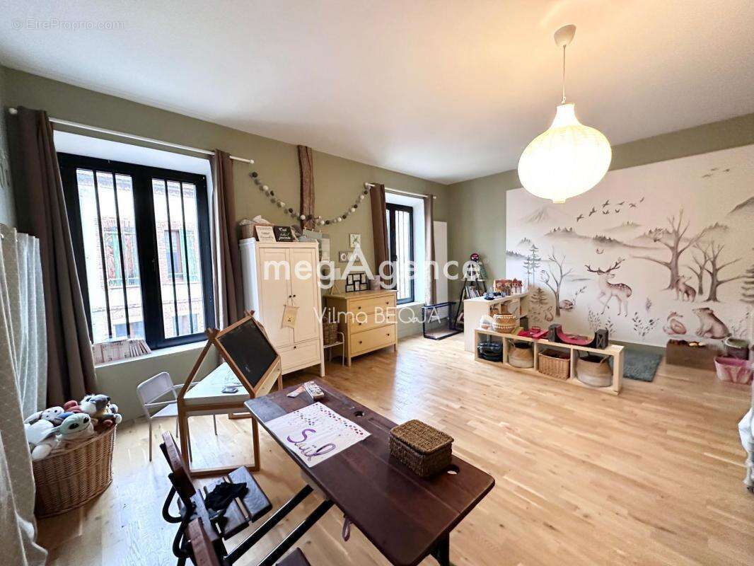 Maison à VILLENEUVE-L&#039;ARCHEVEQUE