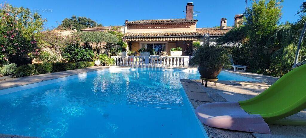 Maison à PUGET-SUR-ARGENS