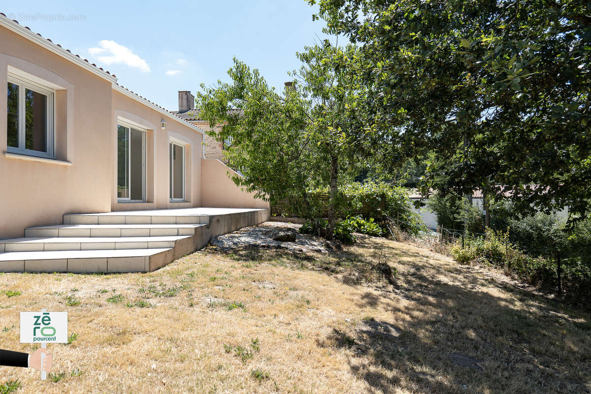 Maison à NESMY