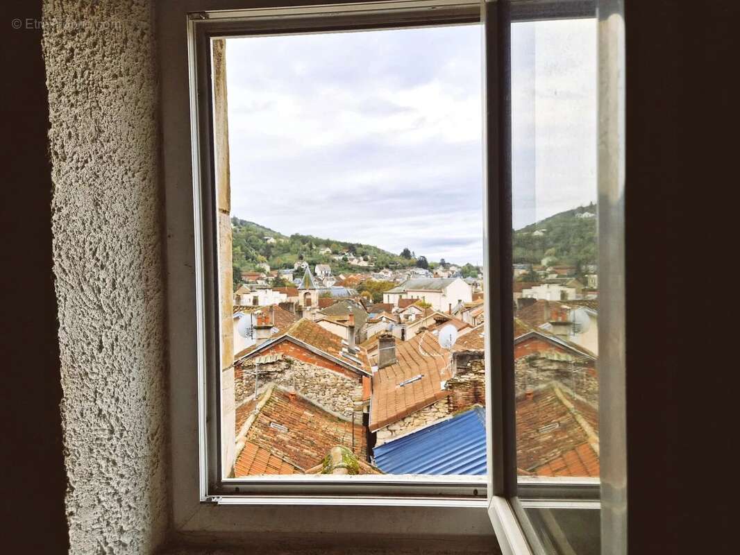 Maison de ville avec un énorme potentiel - photo 7
