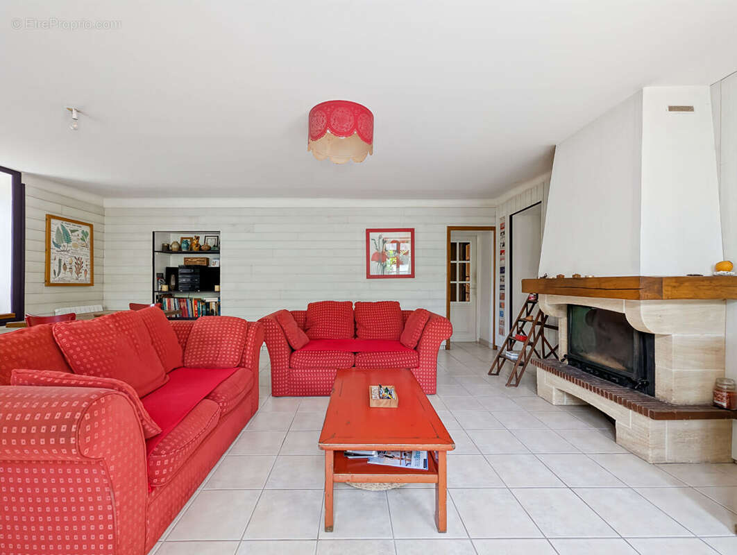 Maison 5 pièces - 114 m² sur 2 900 m²  - Gare à pied ?-Montreuil-sur-Ille 35440 - photo 3