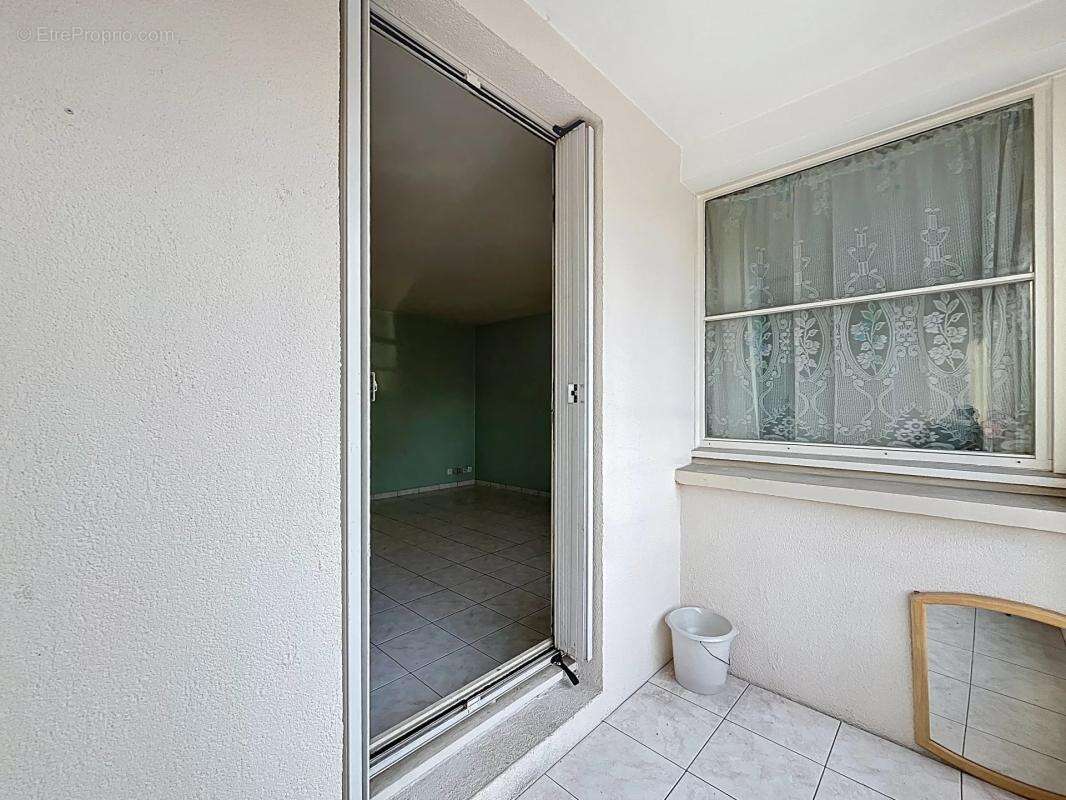 Appartement à MONTIGNY-LE-BRETONNEUX