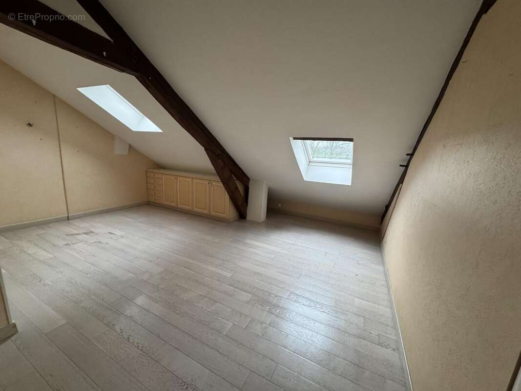 Appartement 193 m² à Lisieux  - photo 9