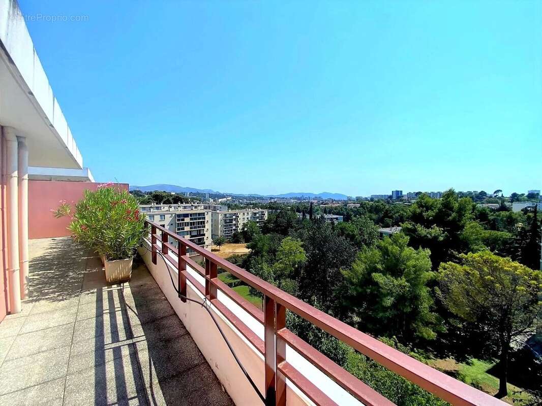 Appartement à MARSEILLE-13E