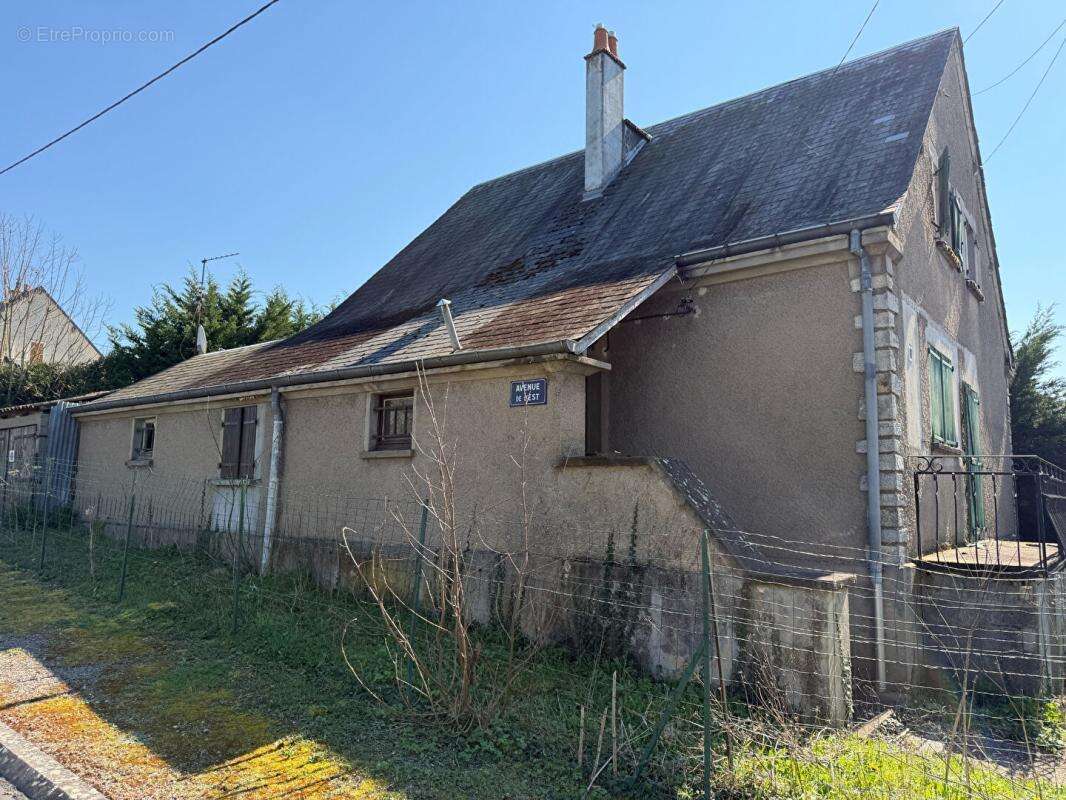 Maison de famille à rénover à Saincaize - photo 2