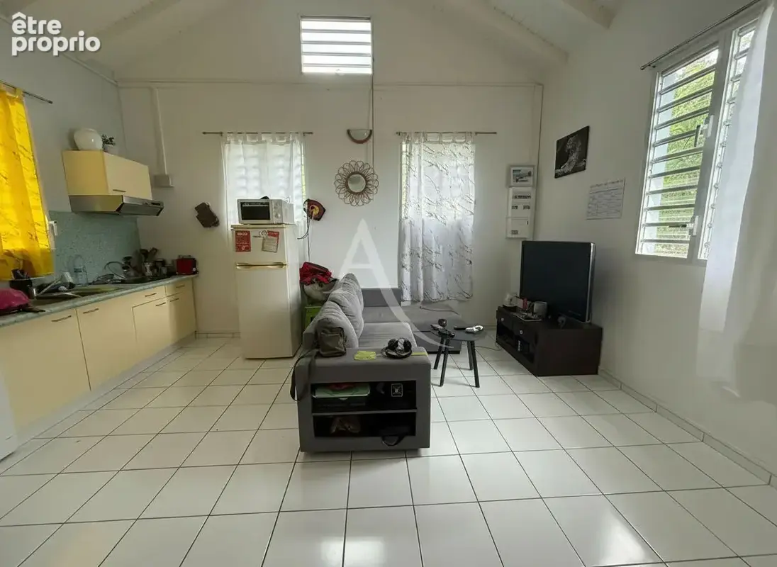Ensemble immobilier aux multiples possibilités ? Saint-François (Anse-à-la-Barque) - photo 2