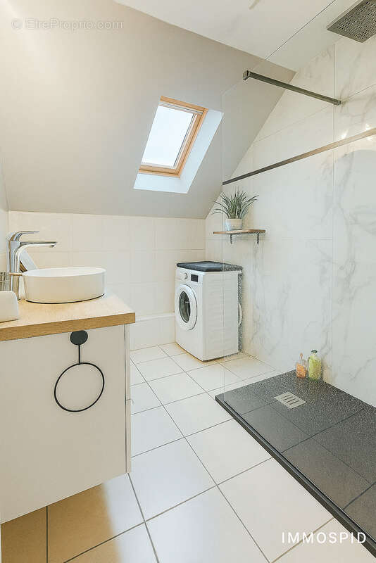 Appartement à COUBRON