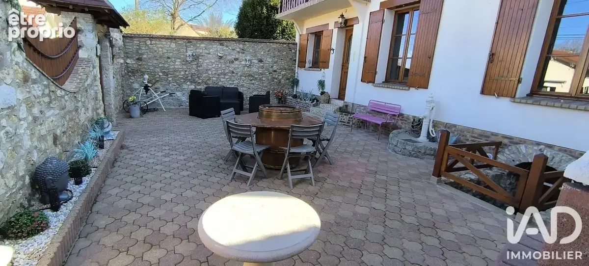 Photo 1 - Maison à CONDE-SAINTE-LIBIAIRE