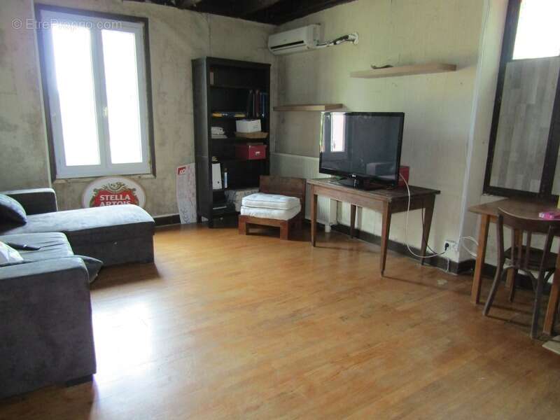 Commerce à SARLAT-LA-CANEDA