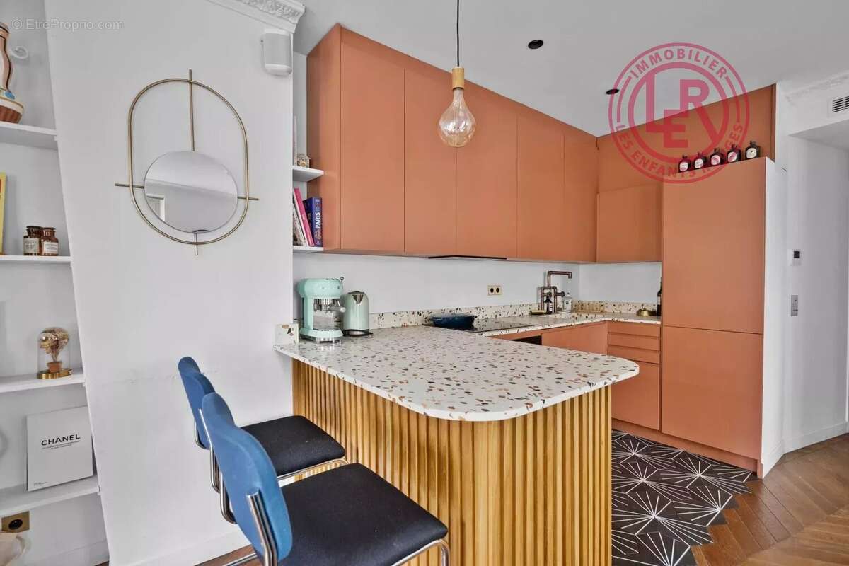 Appartement à PARIS-3E