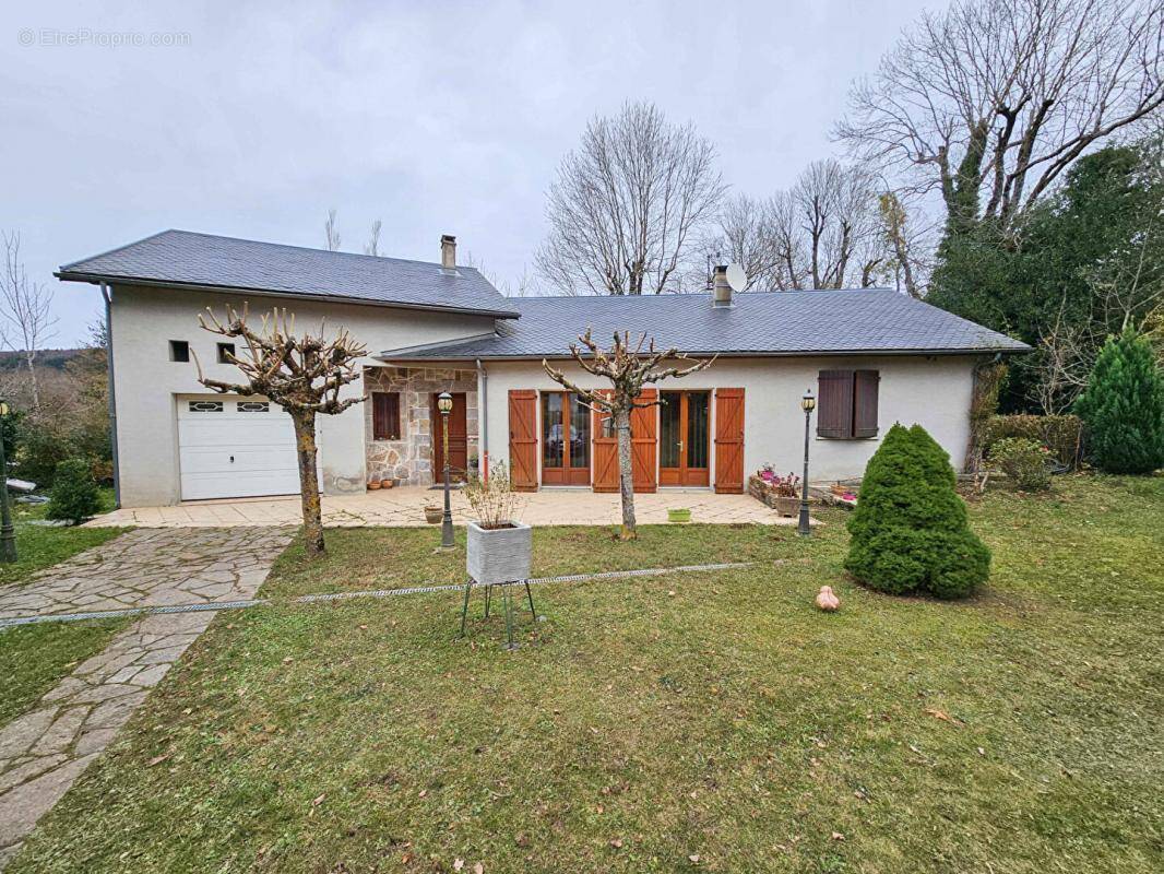 Maison à LES MARTYS