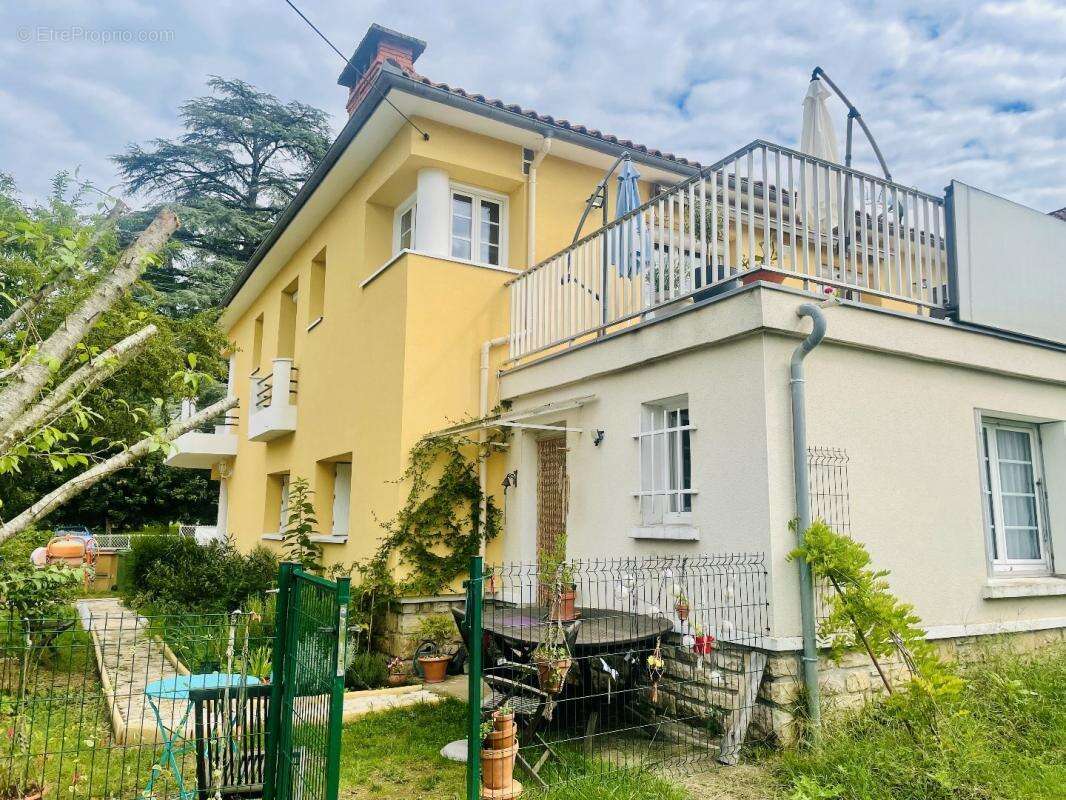 Maison à CAPDENAC-GARE