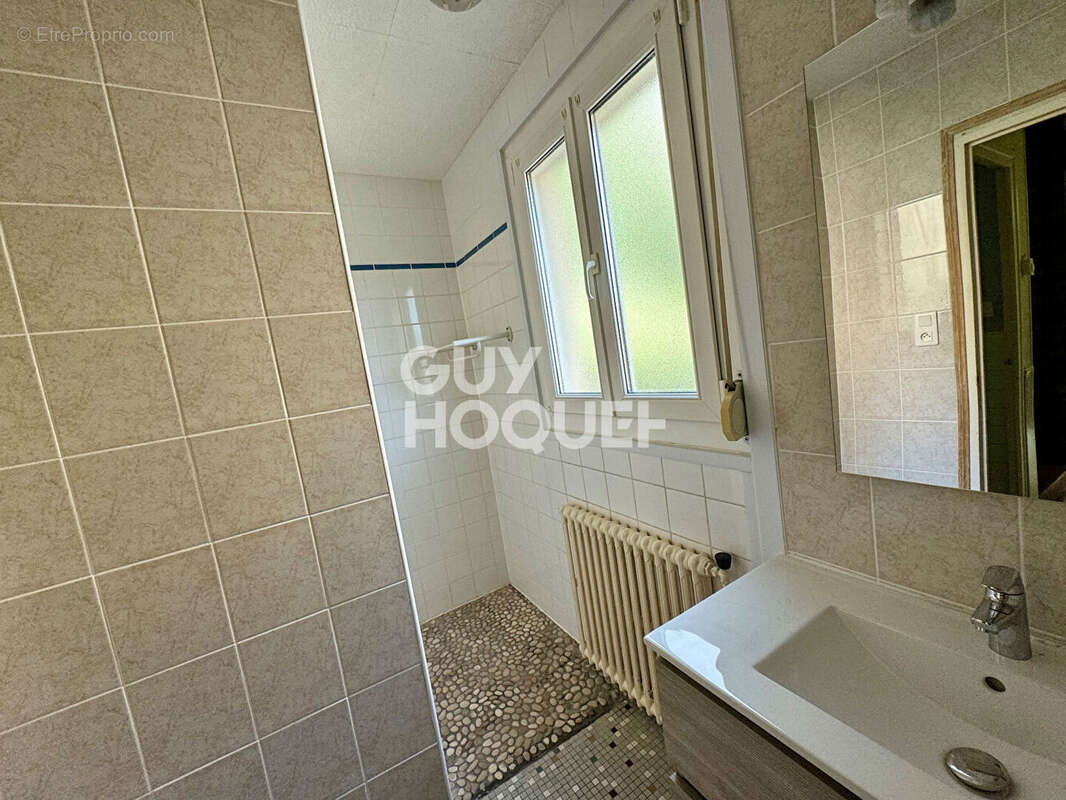 Maison à SAINT-SERNIN-DU-BOIS