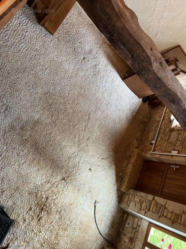 Maison à CELLEFROUIN