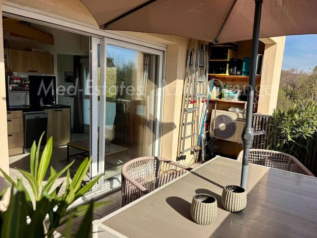 Appartement à GRIMAUD