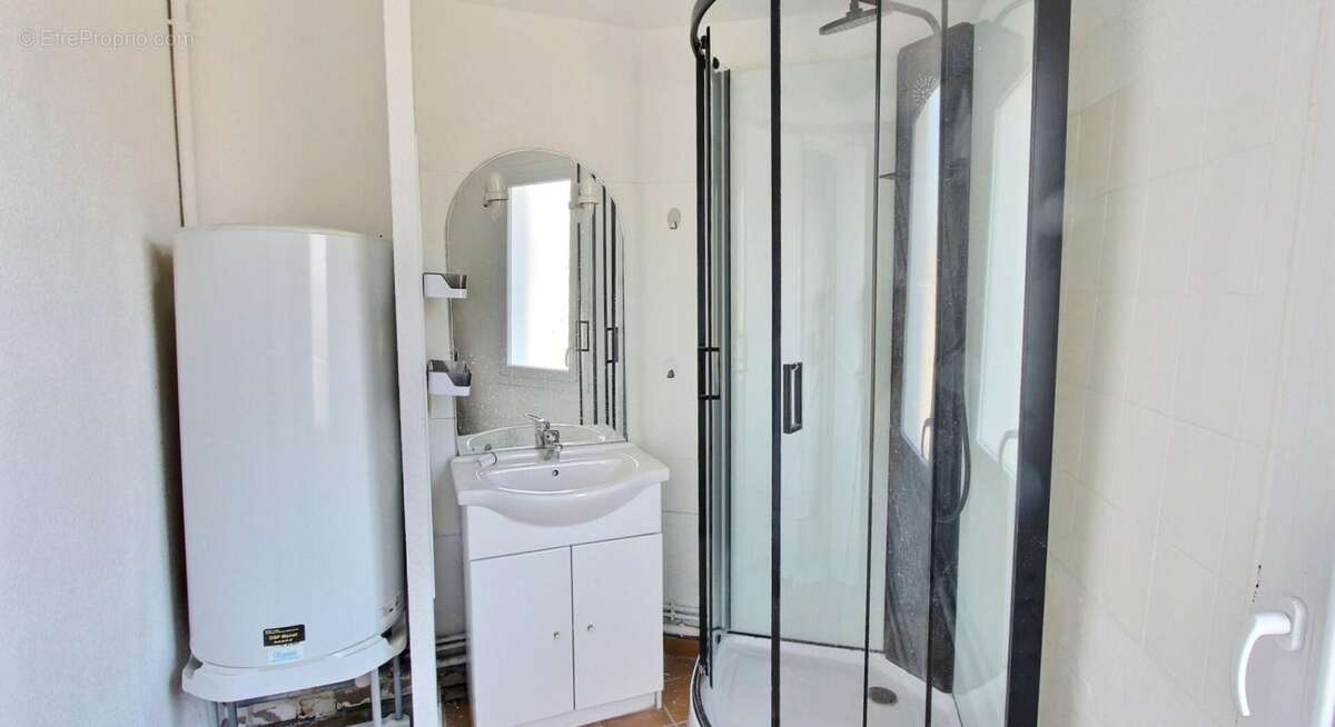 Appartement duplex au coeur du village du Luc-en-Provence + Cave - photo 10