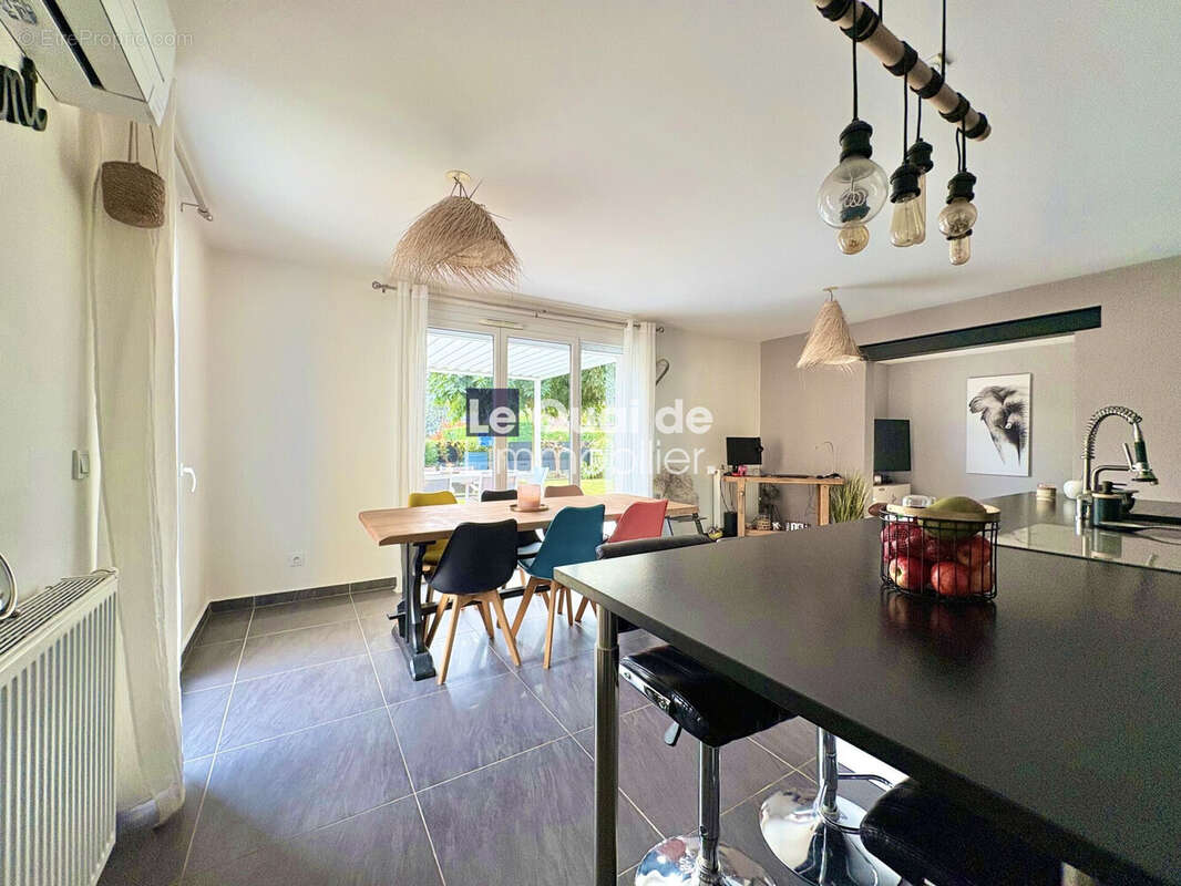 Appartement à CROLLES