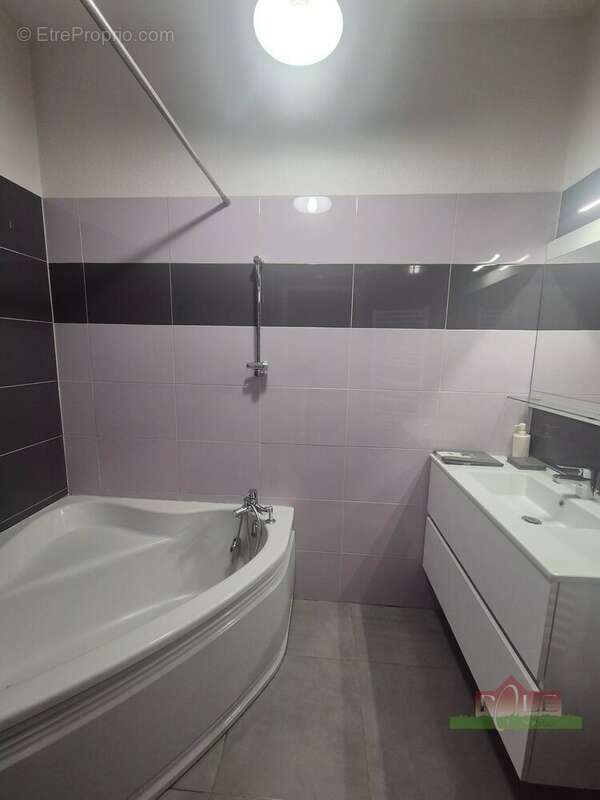 Appartement T3 avec parking – Une belle opportunité à saisir ! - photo 9