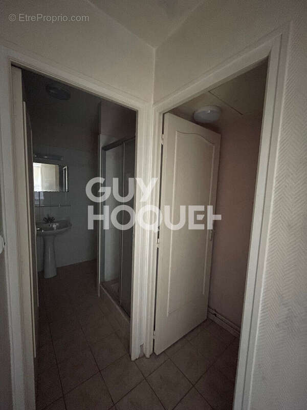 Appartement à COULANGES-LA-VINEUSE