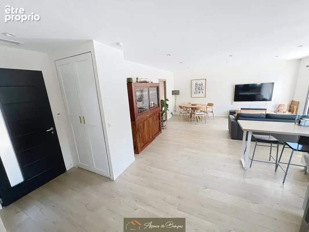 Villa 3 faces de plain pied type 4 -piscine -jardin - garage - - photo 10