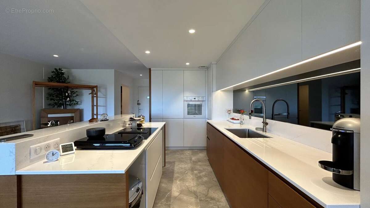 Appartement à MANDELIEU-LA-NAPOULE