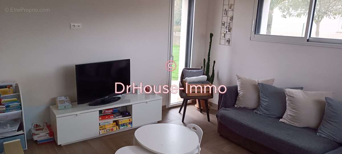 Maison à SAINT-MARTIN-DES-NOYERS