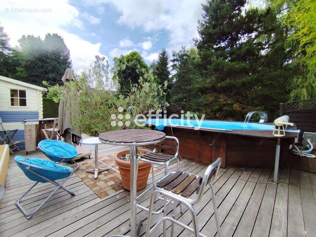 Maison à SAINTE-GAUBURGE-SAINTE-COLOMBE