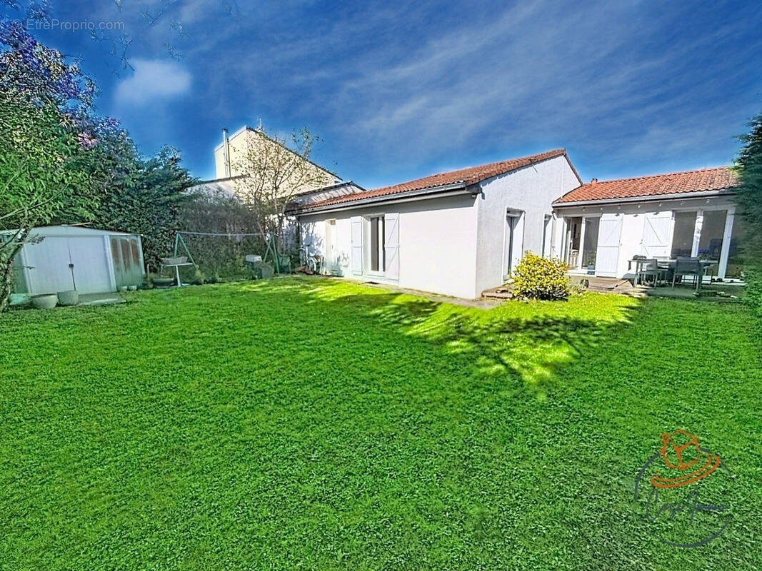 Maison à VERSONNEX