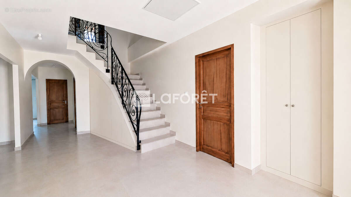 Maison à COURNONTERRAL