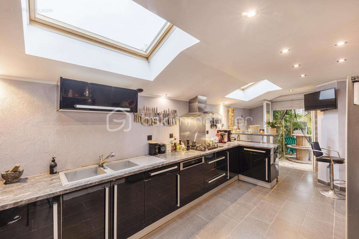 Maison à ROSNY-SUR-SEINE