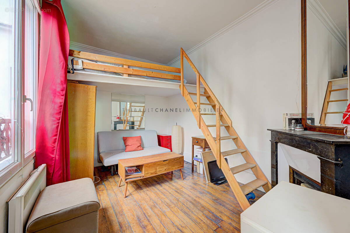Appartement à PARIS-2E