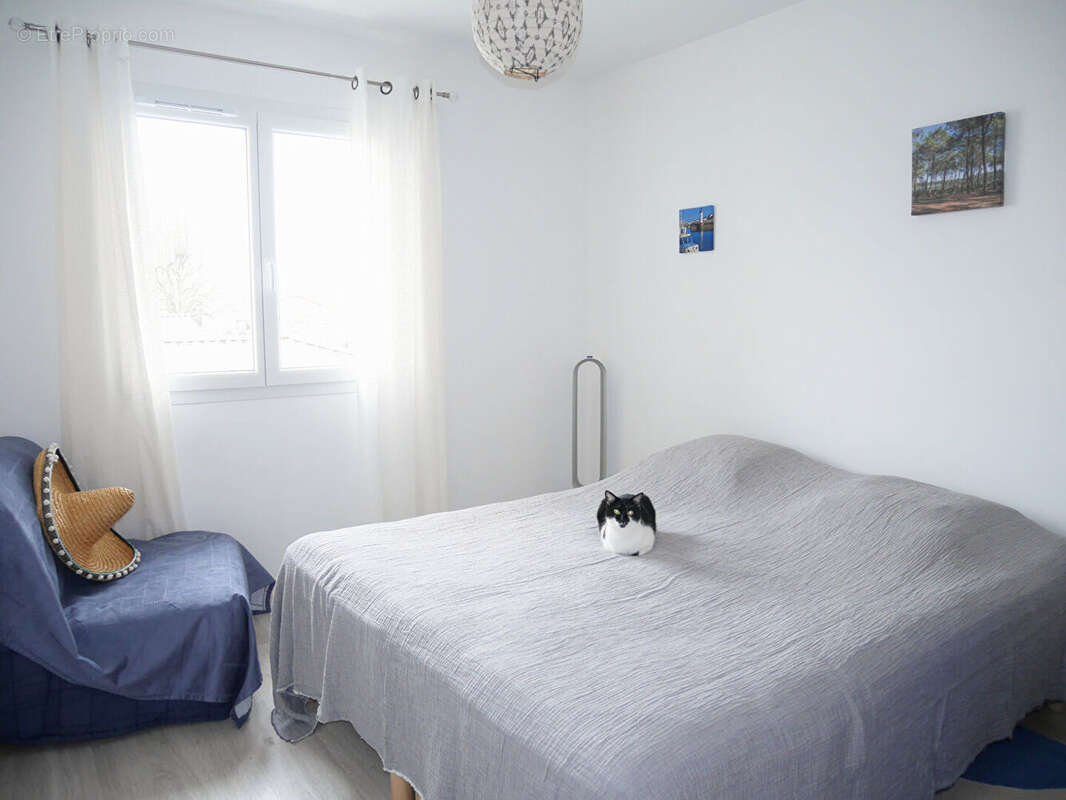 CESTAS Bourg maison 5 pièces récente à vendre ref 2286 - photo 7