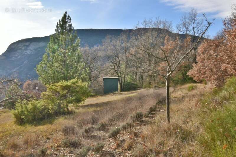 Maison à ENTREPIERRES