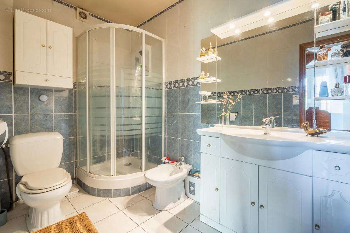 Maison de 5 pièces de 134 m² à Drancy - photo 11