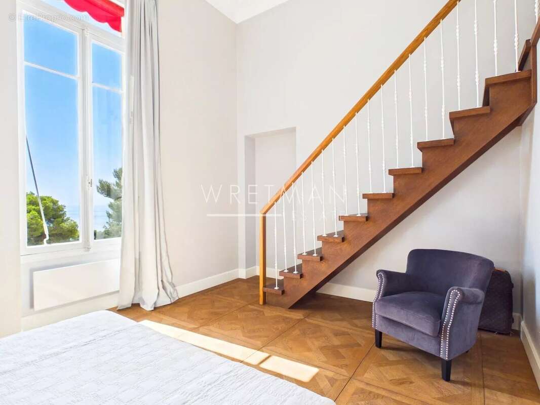 Appartement à ROQUEBRUNE-CAP-MARTIN