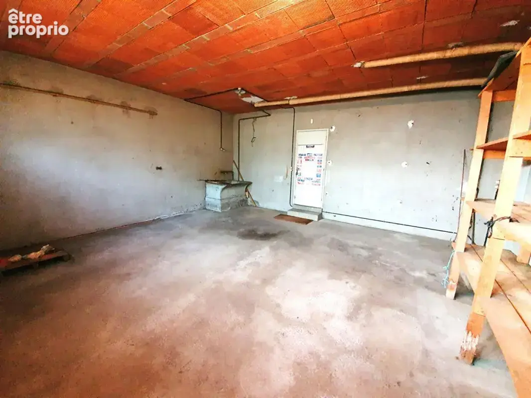 Maison  6 pièce(s) 210 m2 + Garage  avec terrain de 1432 m2 - photo 4