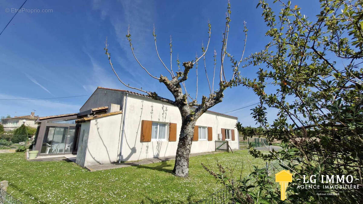 Ensemble de deux maisons, garage, terrain 1424 m2, aperçu estuaire - photo 34