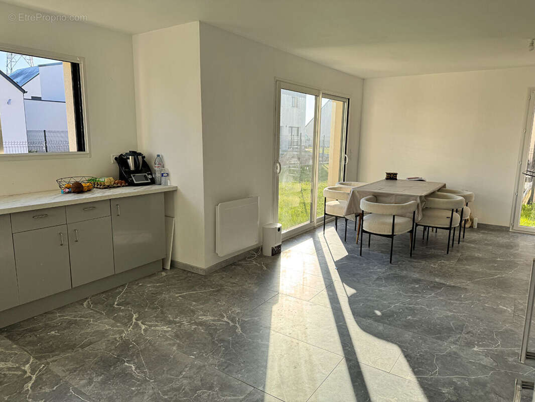 Maison à BRETTEVILLE-SUR-LAIZE