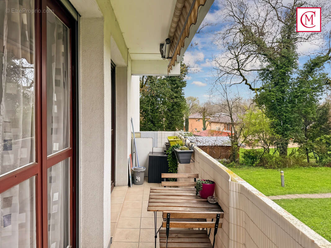 Appartement à MEYLAN